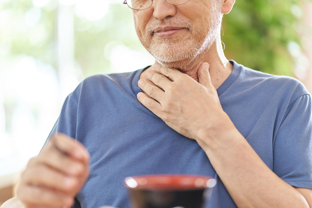 次の症状がある方は食道がんの疑いがあります